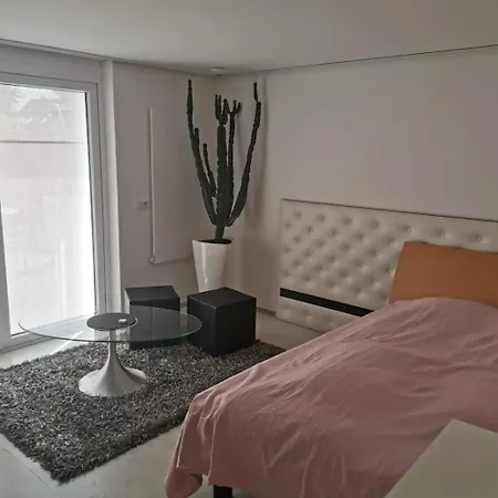 Komfortables Zimmer In Ruhiger Wohnlage, Inkl. Tax *